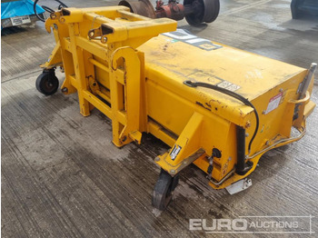 Brosse pour Matériel de manutention 2019 JCB SC240: photos 1