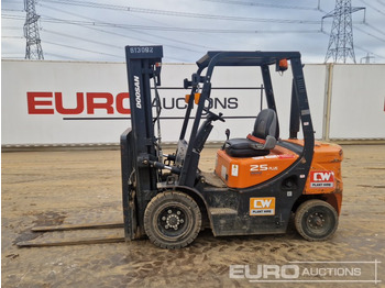 Chariot élévateur 2021 Doosan D25GP: photos 2