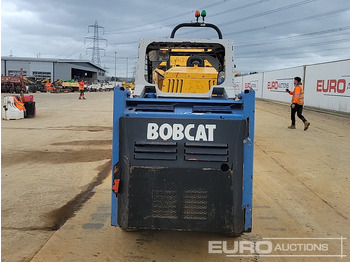 Mini chargeuse Bobcat 533: photos 4