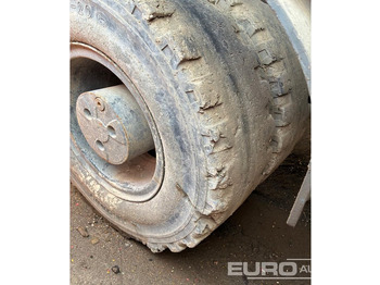 Pelle sur pneus Liebherr A316: photos 5 Pelle sur pneus Liebherr A316: photos 5