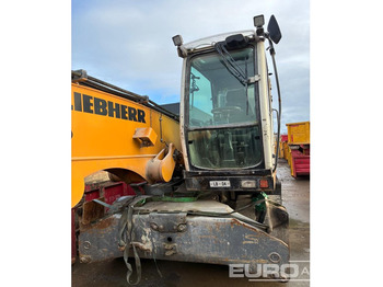 Pelle sur pneus Liebherr A316: photos 2 Pelle sur pneus Liebherr A316: photos 2