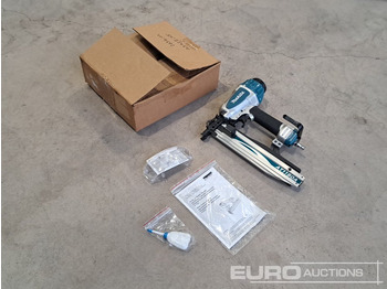 Matériel de chantier Makita AT1150A Prenumatic Nailer (Body Only): photos 4