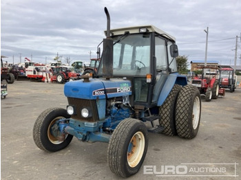 Tracteur agricole NEW HOLLAND