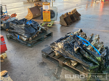 Matériel de chantier Pallet of Parts (2 of): photos 3 Matériel de chantier Pallet of Parts (2 of): photos 3