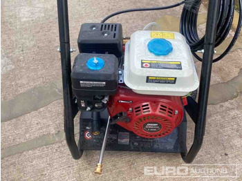Équipement de garage Unused Genuis Petrol Pressure Washer: photos 4