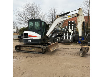 Mini pelle BOBCAT E45