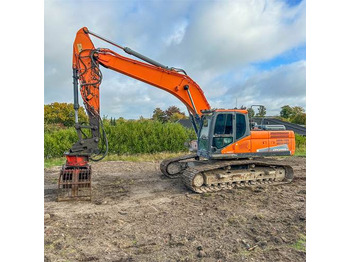 Pelle sur chenille DOOSAN DX255LC