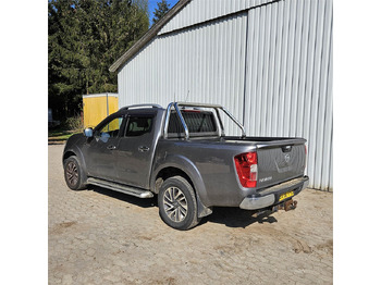 Pick-up Nissan Navara: photos 3