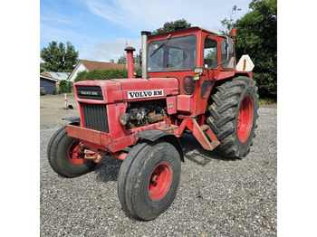 Tracteur agricole VOLVO