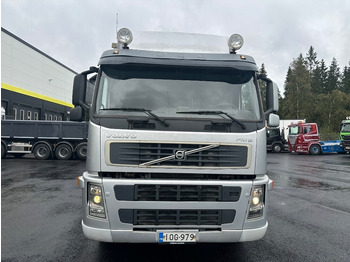 Camion fourgon Volvo FM9 300 4x2: photos 2