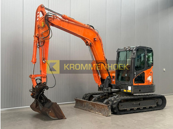 Mini pelle Doosan DX 85R-3: photos 2