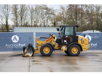 Chargeuse sur pneus CATERPILLAR 906