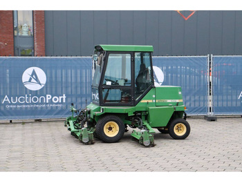 Faucheuse JOHN DEERE