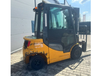 Chariot élévateur diesel Jungheinrich DFG 425s: photos 3
