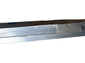 Tuyau d'admission d'air Volvo 2022: photos 3