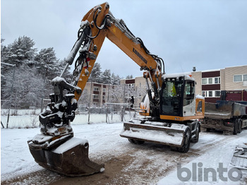 Pelle sur pneus LIEBHERR A 918