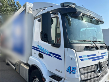 Camion fourgon MERCEDES-BENZ: photos 5