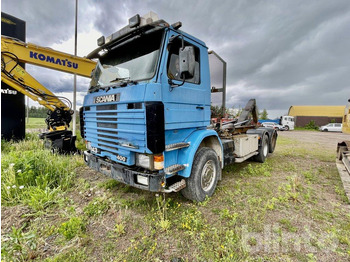 Camion ampliroll SCANIA R143