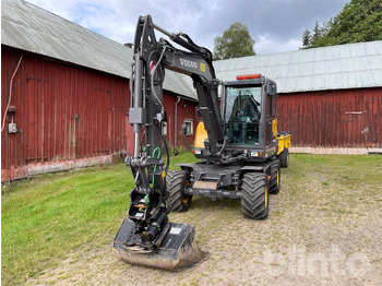 Pelle sur pneus VOLVO EW60E: photos 2