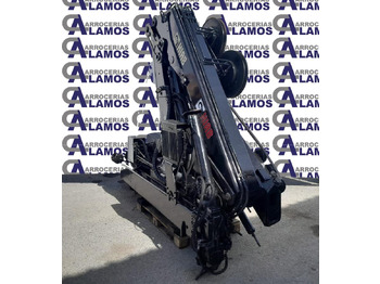 Grue auxiliaire HIAB