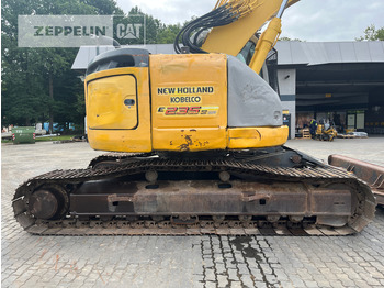 Pelle sur chenille New Holland E235: photos 4