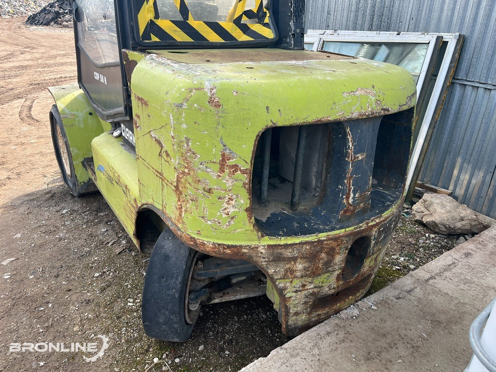 1998 Clark CDP 50H 5t - Chariot élévateur diesel: photos 3 1998 Clark CDP 50H 5t - Chariot élévateur diesel: photos 3