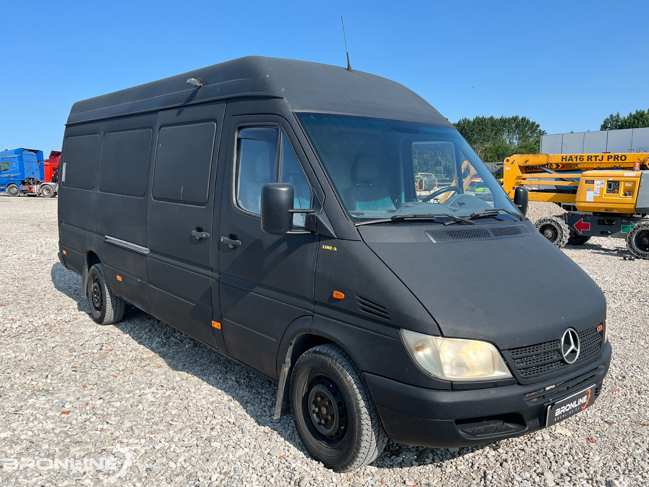 2004 Mercedes-Benz Sprinter 313 CDI 2.2d 95kW - Fourgon utilitaire: photos 2 2004 Mercedes-Benz Sprinter 313 CDI 2.2d 95kW - Fourgon utilitaire: photos 2