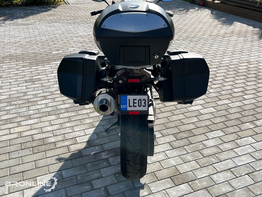 2013 BMW F 800 GT 66kW 800cc - Motocyclette: photos 5 2013 BMW F 800 GT 66kW 800cc - Motocyclette: photos 5