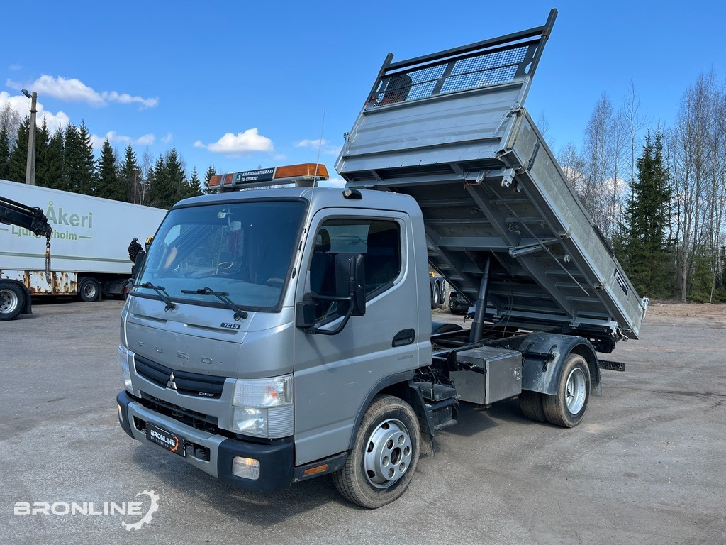 2013 Mitsubishi Fuso Canter 7C15 Tipper - Camion benne: photos 2 2013 Mitsubishi Fuso Canter 7C15 Tipper - Camion benne: photos 2