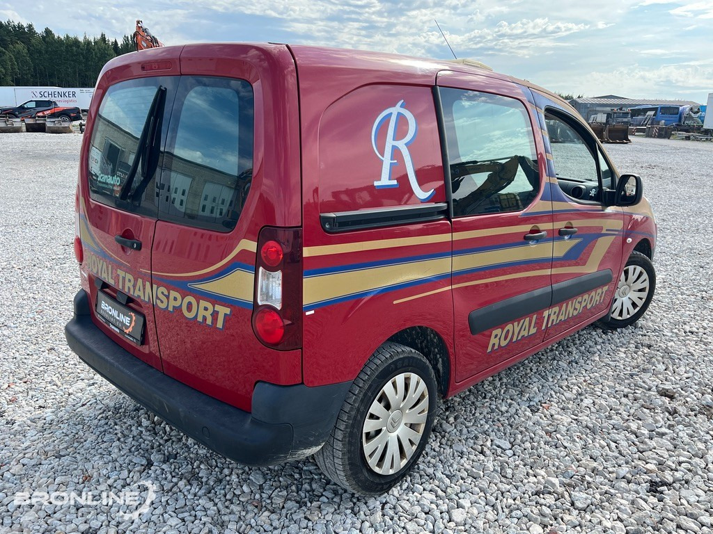 2015 Citroën Berlingo 1.6 84kW - Voiture: photos 5 2015 Citroën Berlingo 1.6 84kW - Voiture: photos 5