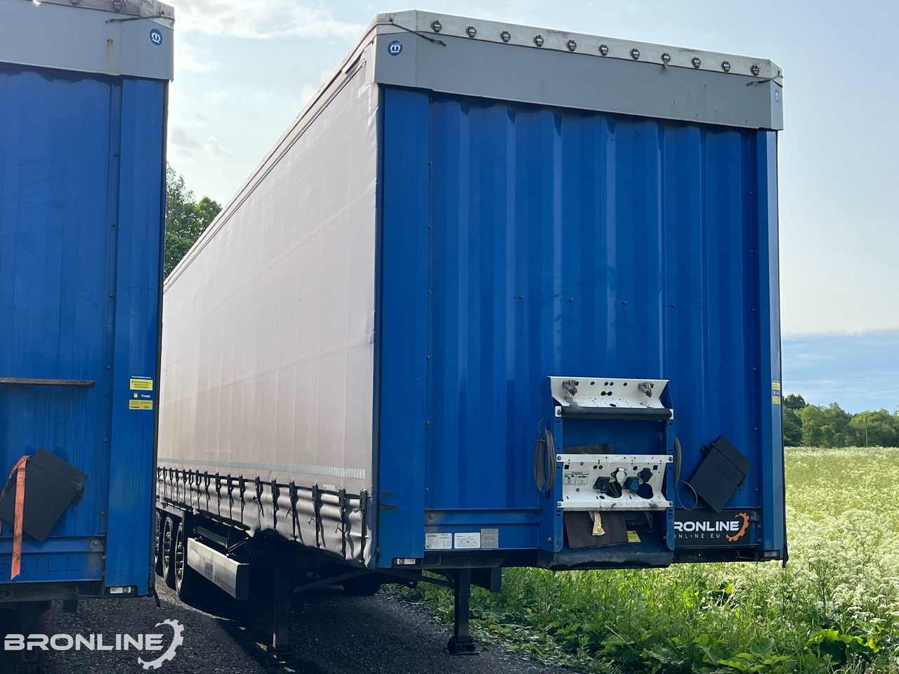 2020 KRONE SDP 27 ELP3-CS EN 12642-XL 43000kg ADR:EX/II - Semi-remorque rideaux coulissants: photos 3 2020 KRONE SDP 27 ELP3-CS EN 12642-XL 43000kg ADR:EX/II - Semi-remorque rideaux coulissants: photos 3