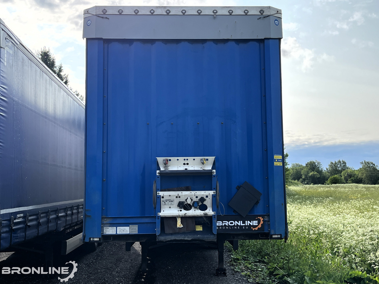 2020 KRONE SDP 27 ELP3-CS EN 12642-XL 43000kg ADR:EX/II - Semi-remorque rideaux coulissants: photos 2 2020 KRONE SDP 27 ELP3-CS EN 12642-XL 43000kg ADR:EX/II - Semi-remorque rideaux coulissants: photos 2