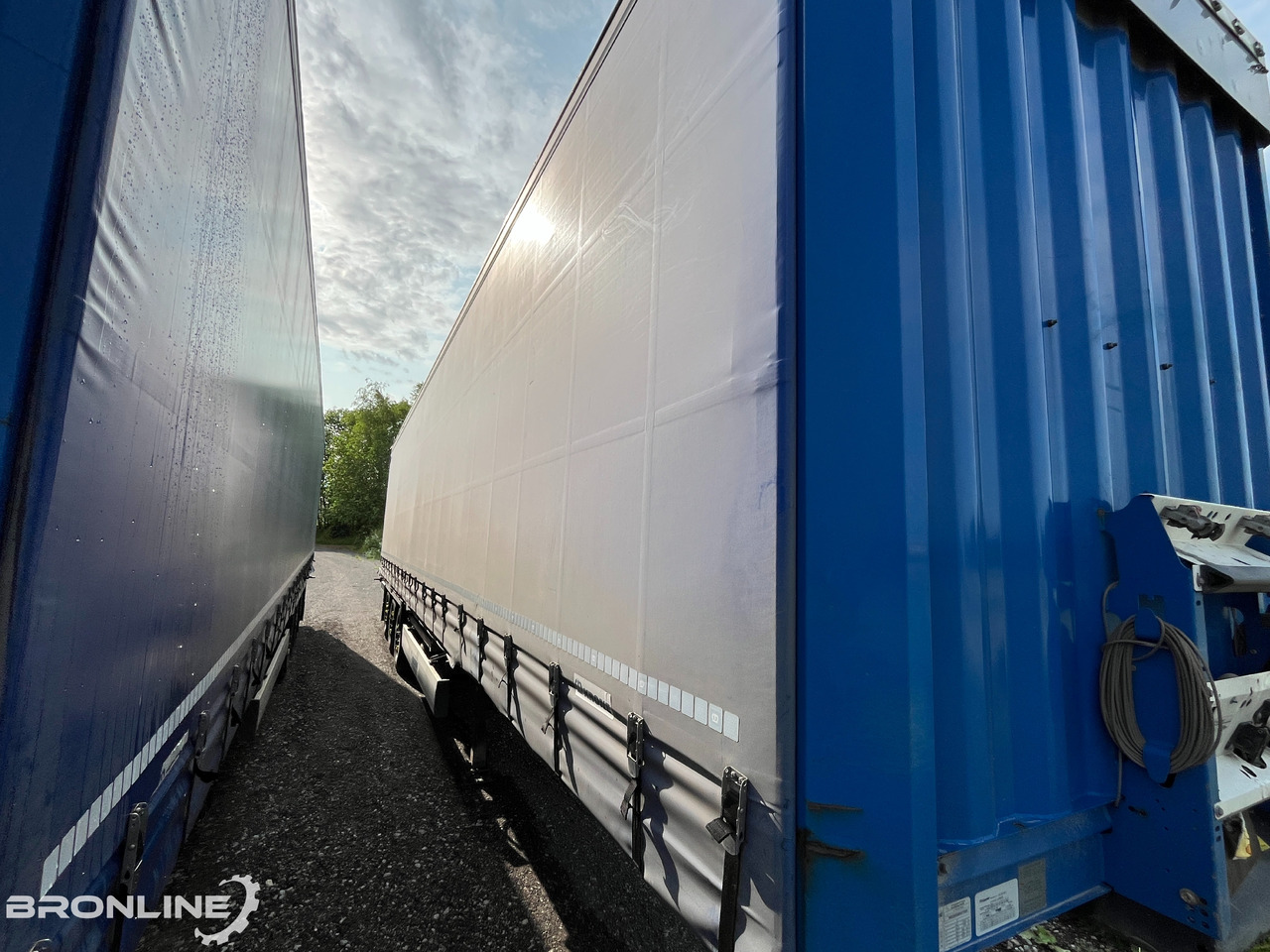 2020 KRONE SDP 27 ELP3-CS EN 12642-XL 43000kg ADR:EX/II - Semi-remorque rideaux coulissants: photos 4 2020 KRONE SDP 27 ELP3-CS EN 12642-XL 43000kg ADR:EX/II - Semi-remorque rideaux coulissants: photos 4