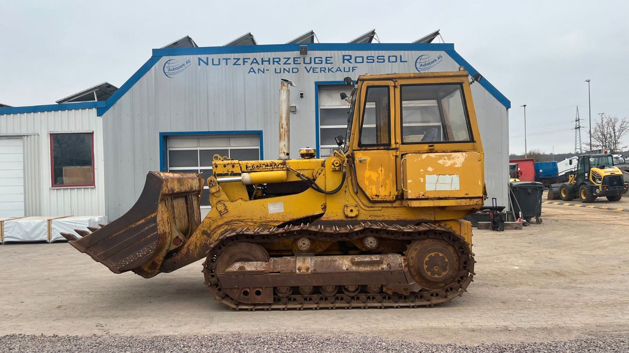 Hanomag 600 C Raupe Dozer - Chargeuse sur chenilles: photos 1 Hanomag 600 C Raupe Dozer - Chargeuse sur chenilles: photos 1