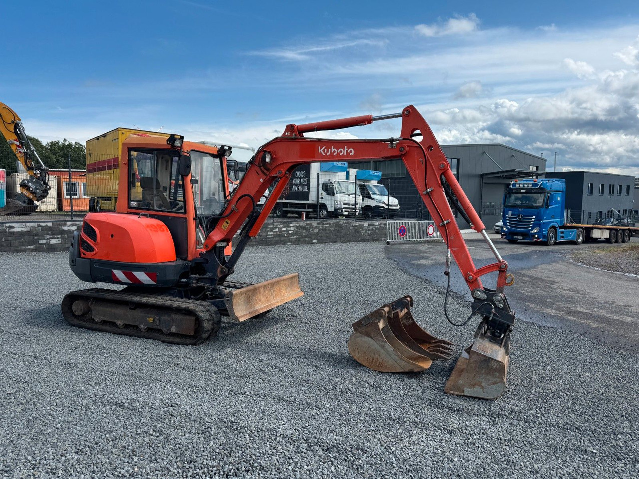 Kubota KX 121-3a KX121 Minibagger Monoausleger 3xLöffel - Mini pelle: photos 4 Kubota KX 121-3a KX121 Minibagger Monoausleger 3xLöffel - Mini pelle: photos 4