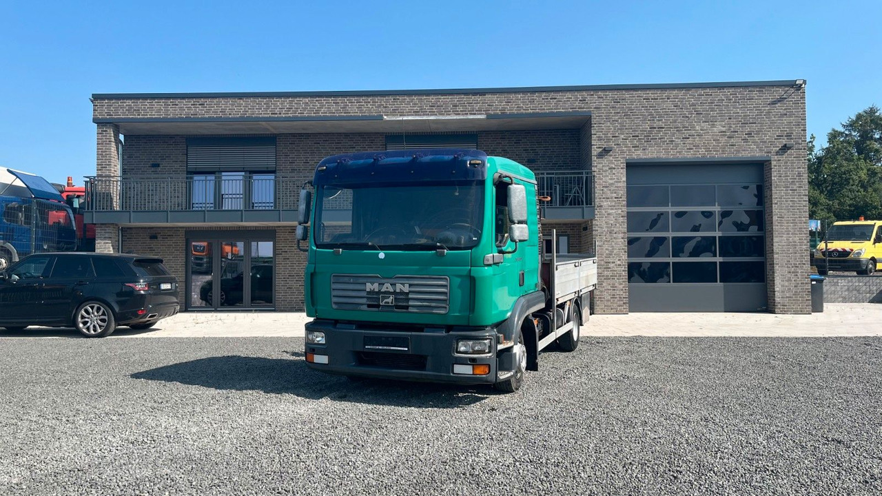 MAN TGL 8.180 4x2 Kran Hiab Tempomat MAN TGL 8.180 4x2 Kran Hiab Tempomat - Camion plateau, Camion grue: photos 1 MAN TGL 8.180 4x2 Kran Hiab Tempomat MAN TGL 8.180 4x2 Kran Hiab Tempomat - Camion plateau, Camion grue: photos 1