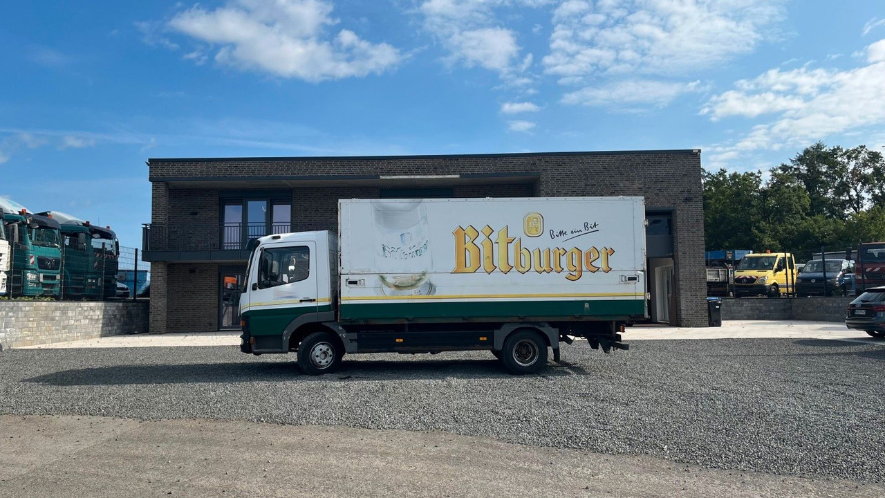 Mercedes-Benz Atego 818 Getränke Getränkeaufbau - Camion pour le transport de boissons: photos 1 Mercedes-Benz Atego 818 Getränke Getränkeaufbau - Camion pour le transport de boissons: photos 1