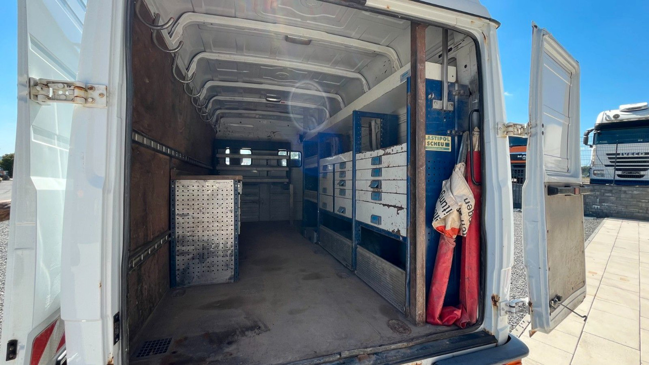Mercedes-Benz Vario 816 D Werkstattwagen Standheizung - Fourgon utilitaire: photos 5 Mercedes-Benz Vario 816 D Werkstattwagen Standheizung - Fourgon utilitaire: photos 5