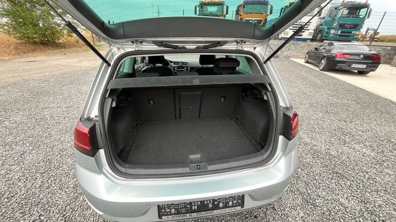 Crédit-bail Volkswagen Golf VII Lim. Sound Start-Stopp Volkswagen Golf VII Lim. Sound Start-Stopp: photos 6 Crédit-bail Volkswagen Golf VII Lim. Sound Start-Stopp Volkswagen Golf VII Lim. Sound Start-Stopp: photos 6