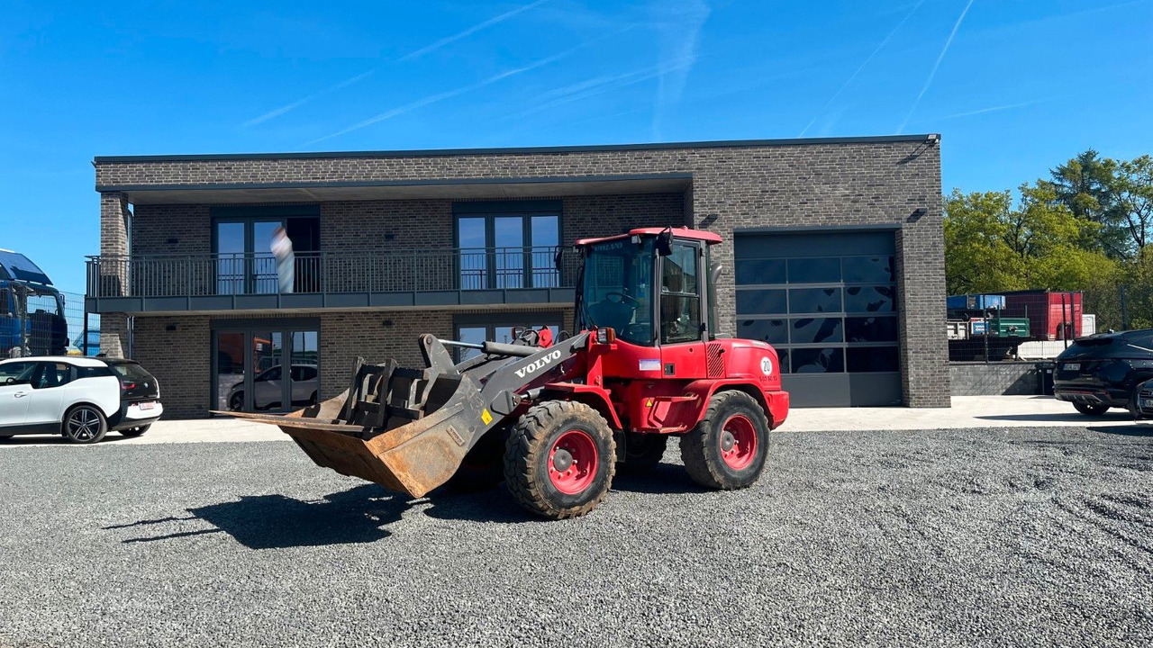 Volvo L35G Radlader 7200 Kg Schaufel Gabel Volvo L35G Radlader 7200 Kg Schaufel Gabel - Chargeuse sur pneus: photos 1 Volvo L35G Radlader 7200 Kg Schaufel Gabel Volvo L35G Radlader 7200 Kg Schaufel Gabel - Chargeuse sur pneus: photos 1