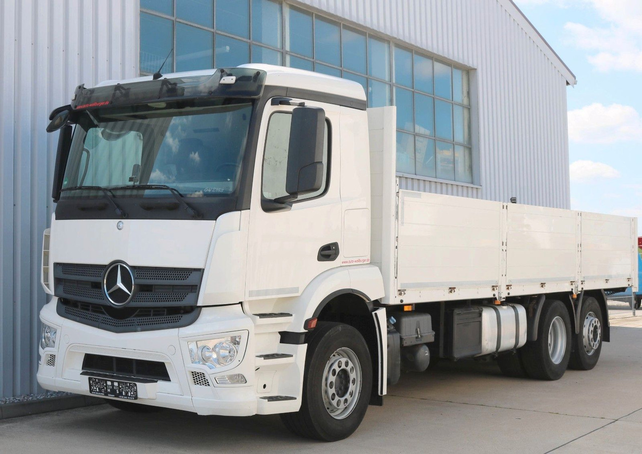 Mercedes-Benz Antos 2641L Prits. / Staplerhaltg. Stahltransp. - Camion plateau: photos 1 Mercedes-Benz Antos 2641L Prits. / Staplerhaltg. Stahltransp. - Camion plateau: photos 1