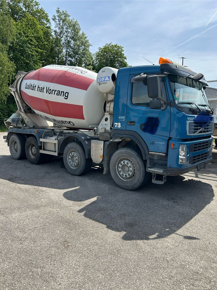 Volvo FM 8x4 R Schalter mit 13 Tonnen Achsen - Camion malaxeur: photos 1 Volvo FM 8x4 R Schalter mit 13 Tonnen Achsen - Camion malaxeur: photos 1