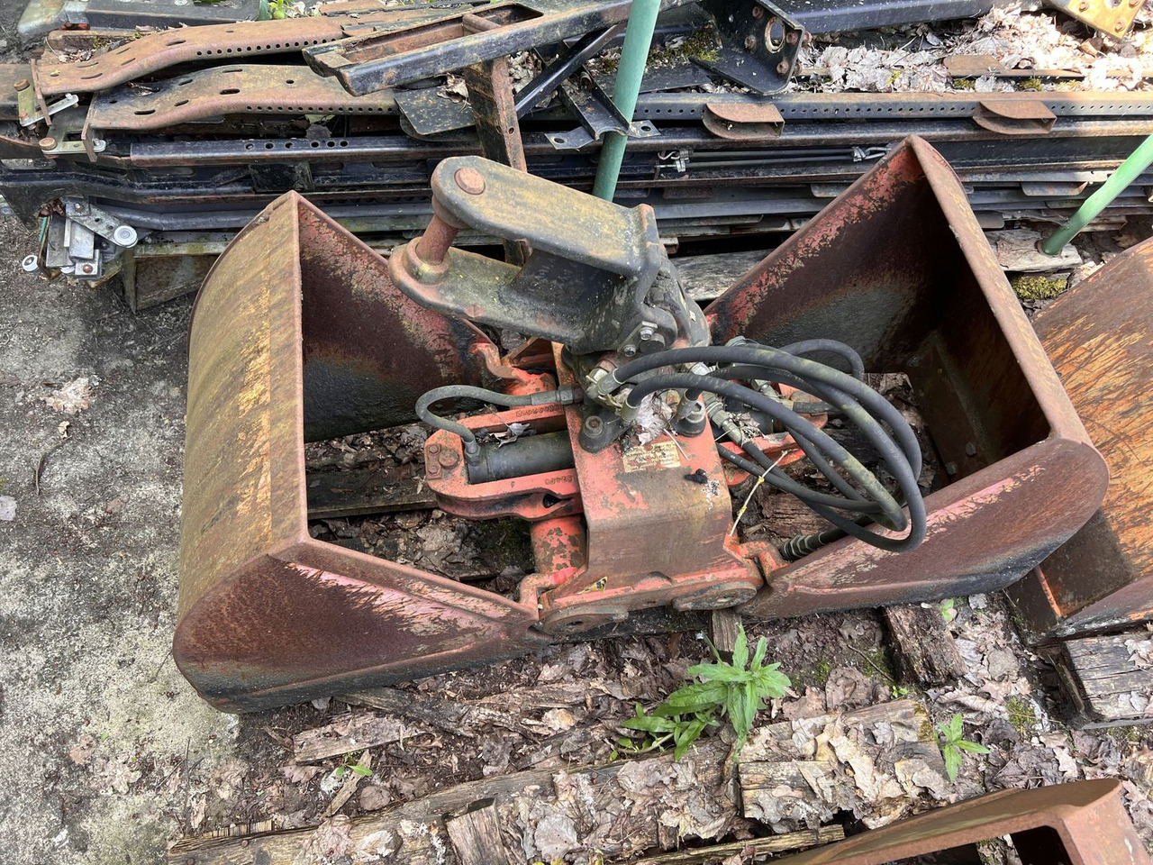 Véhicule utilitaire benne 2- Schalen- Greifer: photos 1