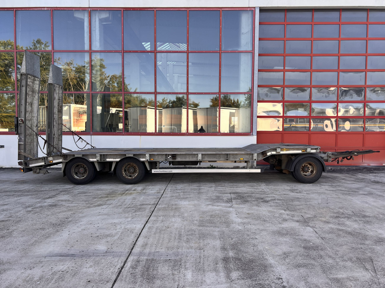 Remorque porte-engin surbaissée pour transport de équipements lourds Humbaur HTD 30  3 Achs Tiefladeranhänger, verzinkt: photos 8