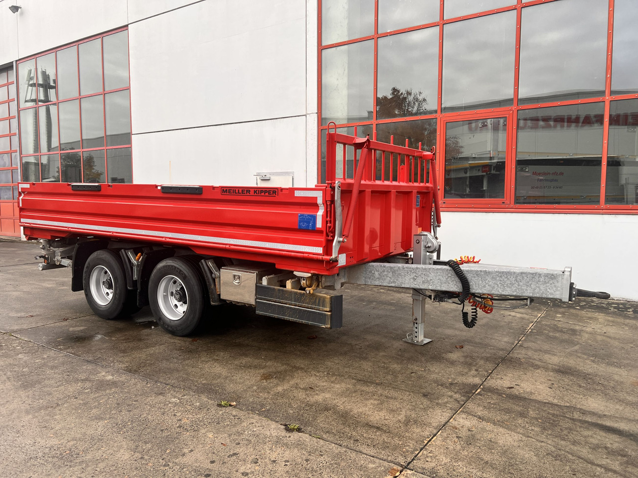 Meiller MZDAL 18 t Tandemkipper Tieflader Schotter- Klappe, neuwertig - Remorque benne: photos 3 Meiller MZDAL 18 t Tandemkipper Tieflader Schotter- Klappe, neuwertig - Remorque benne: photos 3