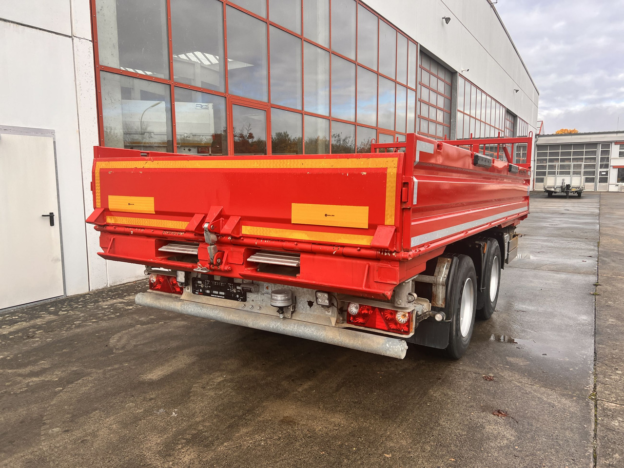 Meiller MZDAL 18 t Tandemkipper Tieflader Schotter- Klappe, neuwertig - Remorque benne: photos 5 Meiller MZDAL 18 t Tandemkipper Tieflader Schotter- Klappe, neuwertig - Remorque benne: photos 5