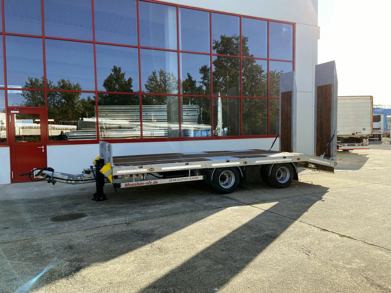 Möslein 19 t Tandemtieflader, Luftgefedert, NEU - Remorque porte-engin surbaissée: photos 2 Möslein 19 t Tandemtieflader, Luftgefedert, NEU - Remorque porte-engin surbaissée: photos 2