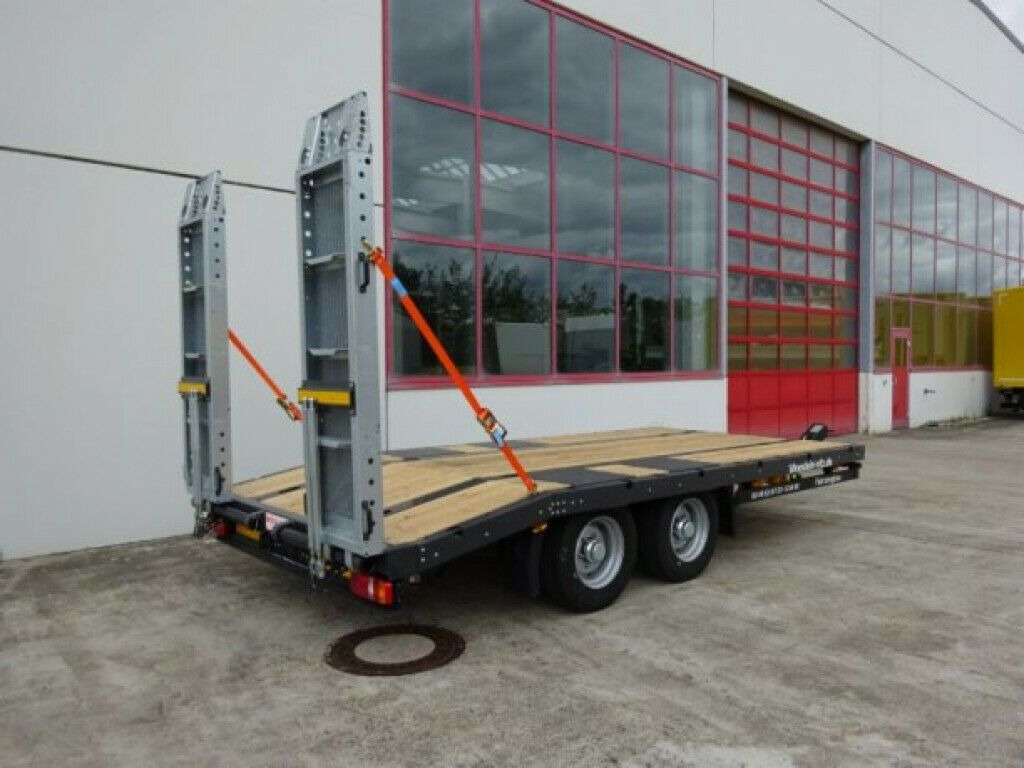 Möslein Neuer Tandemtieflader 13 t GG - Remorque porte-engin surbaissée: photos 3 Möslein Neuer Tandemtieflader 13 t GG - Remorque porte-engin surbaissée: photos 3