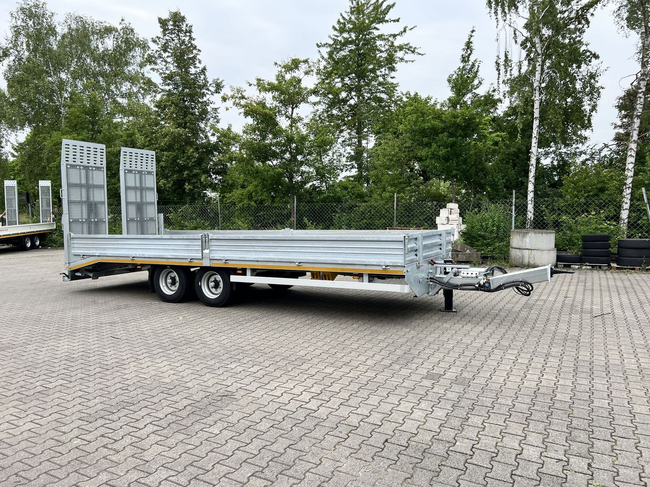 Möslein Neuer Tandemtieflader, 7,28 m Ladefläche, breit - Remorque porte-engin surbaissée: photos 4 Möslein Neuer Tandemtieflader, 7,28 m Ladefläche, breit - Remorque porte-engin surbaissée: photos 4