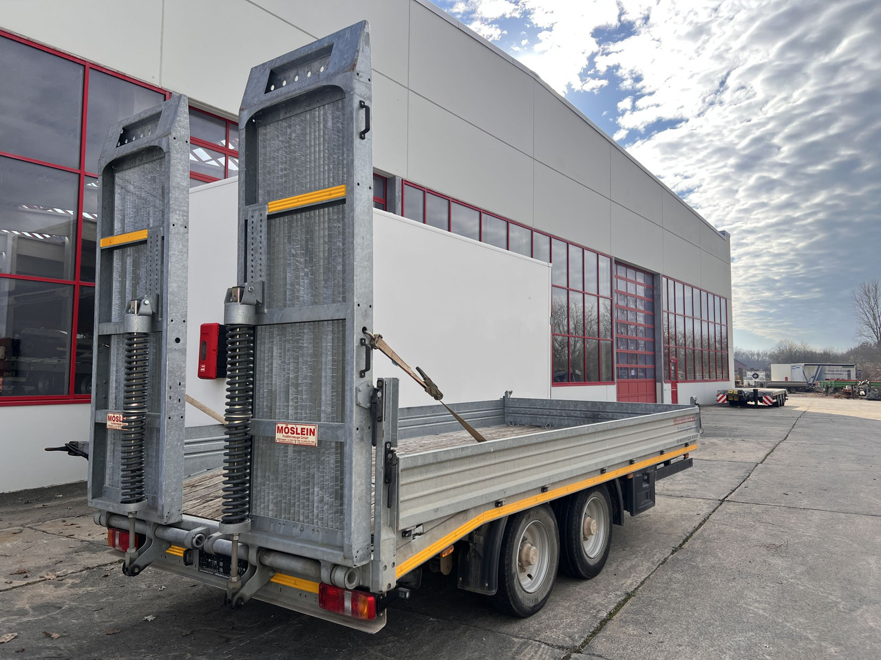 Möslein TTS 11 Schwebheim Tandemtieflader, Breite Rampen, Wenig Benutzt - Remorque porte-engin surbaissée: photos 4 Möslein TTS 11 Schwebheim Tandemtieflader, Breite Rampen, Wenig Benutzt - Remorque porte-engin surbaissée: photos 4